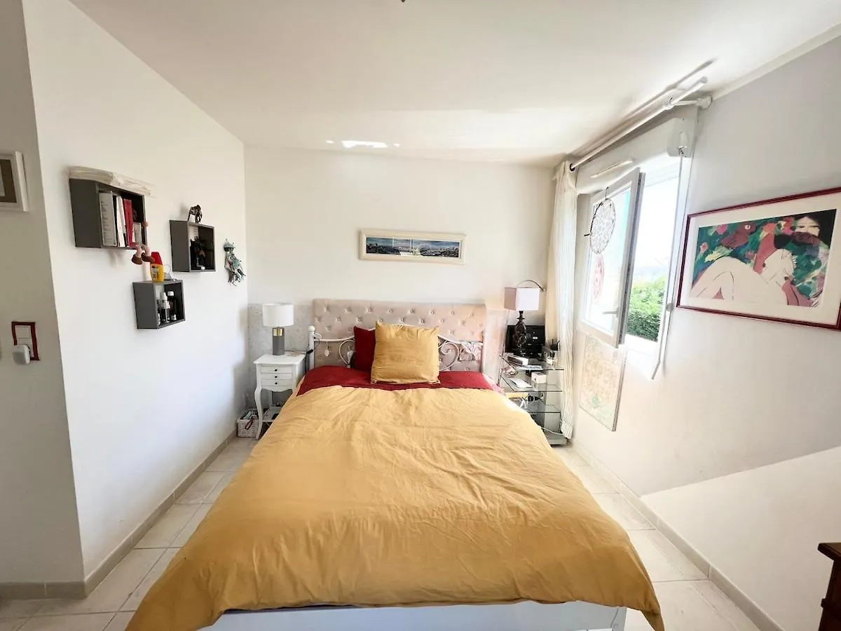 Chez Monna Confort , Residence Avec Piscine La Ciotat 0*,  France